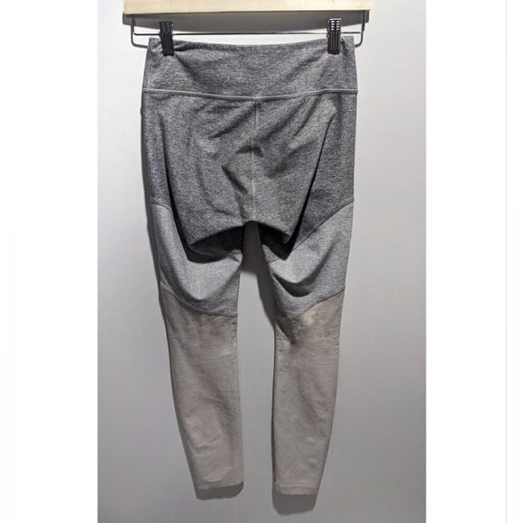 OUTDOOR Voices | Springs 7/8 Legging in Graphite/Ash/Dove - Picture 4 of 10